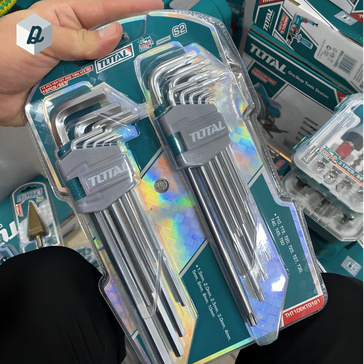 Jeu de 18 Clé allen et étoile TOTAL | THT106KT0181