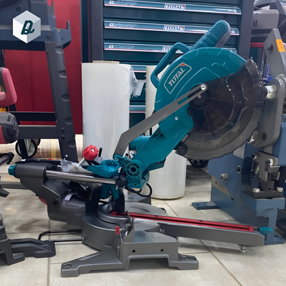 Scie à Onglets Coulissante 1800W 255MM TOTAL | TS421825517